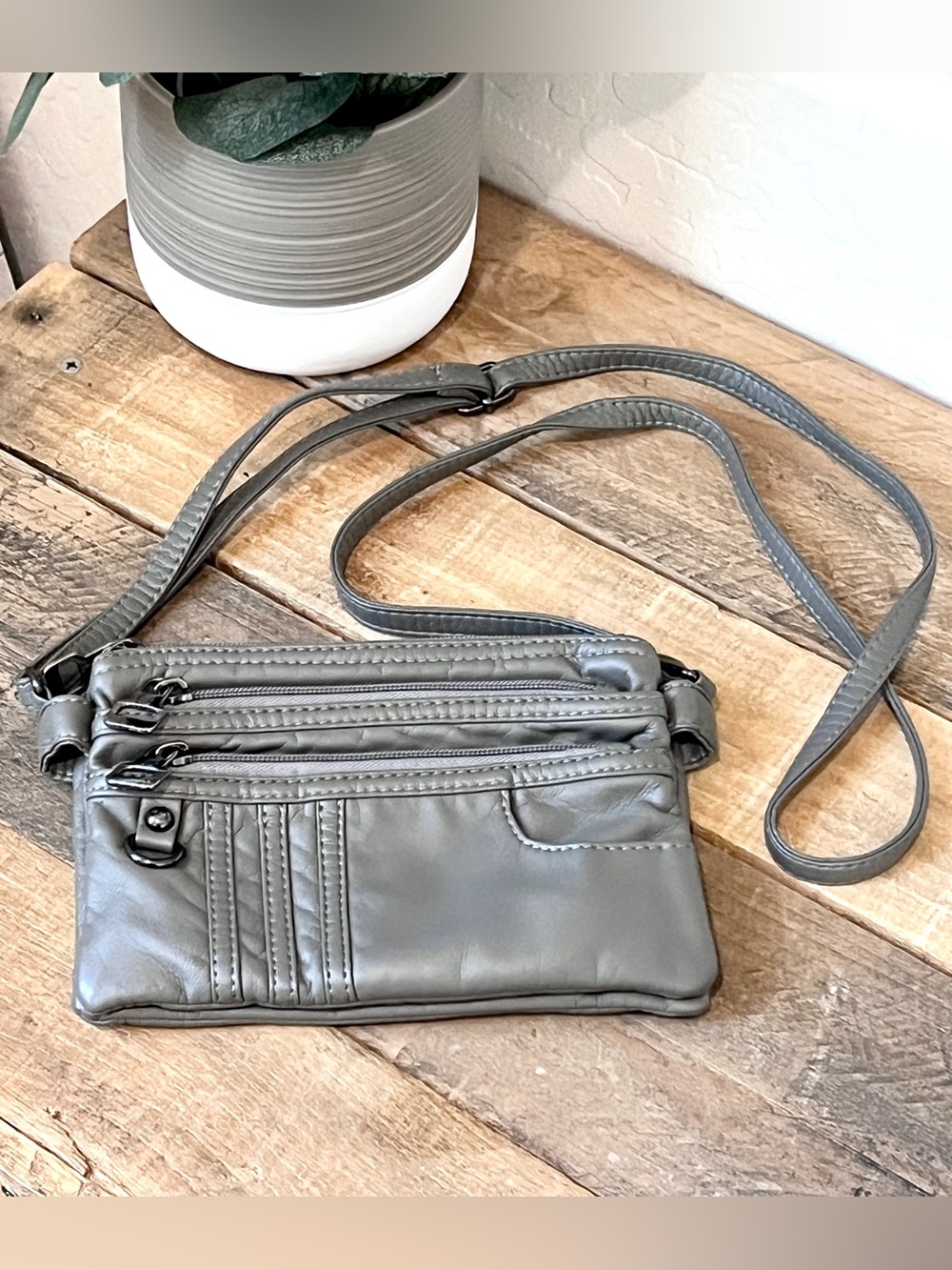 Multi Pocket Utility Crossbody Bag Grey Vegan Leather 7 Pockets